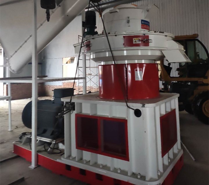 秸秆颗?;?jpg 秸秆颗粒机.jpg