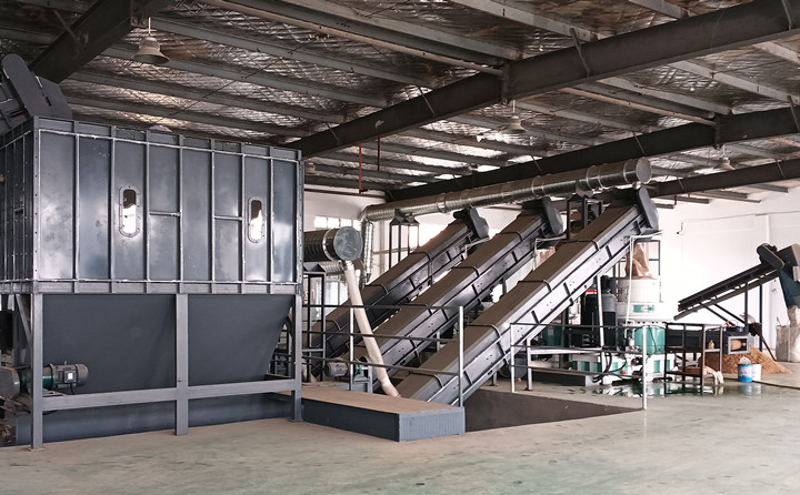 江苏宿迁年产2万吨木材颗粒生产线现场图片.jpg 江苏宿迁年产2万吨木材颗粒生产线现场图片.jpg