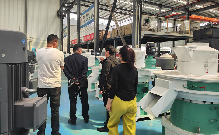 考察木材颗?；?jpg