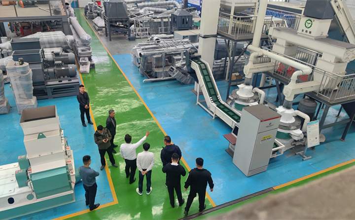 实地考察木屑颗?；北?jpg