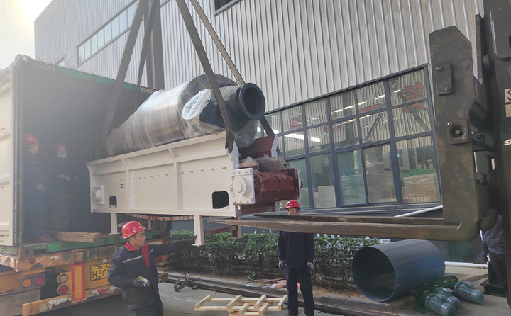 木屑颗?；叻⑼⒐锥兀馐悄瓴?万吨的颗?；呱璞?jpg