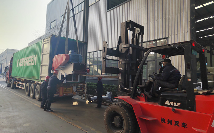 木屑颗?；叻⑼⒐锥兀馐悄瓴?万吨的颗?；呱璞?jpg